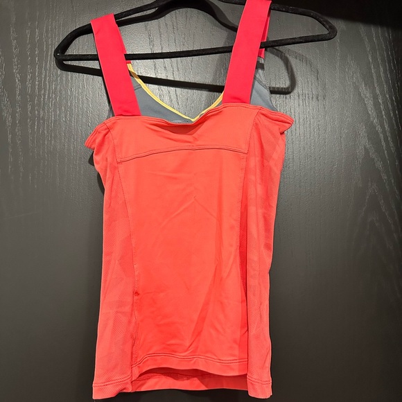 Nike Dry Fit coral dual-color tank top - Picture 2 of 4